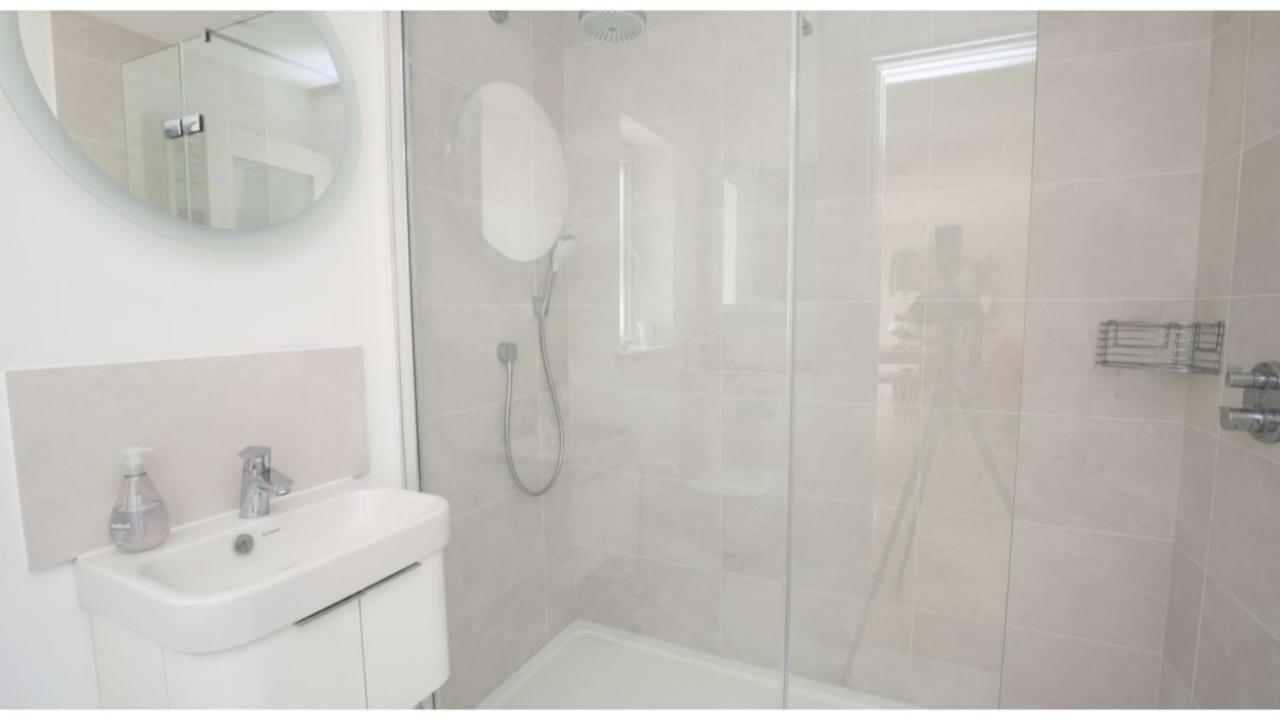 ★ Luxury Oxford Apartment ★ Sleeps 4, Free Parking 外观 照片
